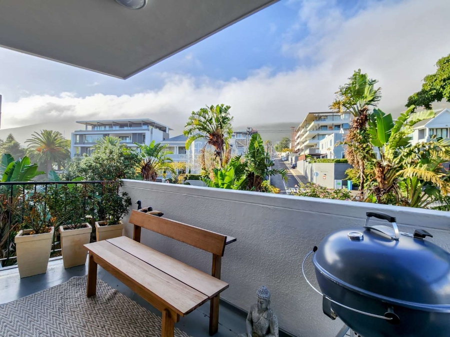 To Let 2 Bedroom Property for Rent in Sea Point Western Cape